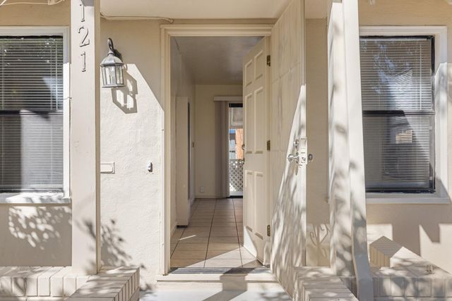 121 N Central Ave, Lodi, CA 95240