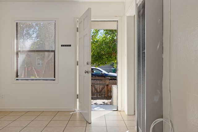 121 N Central Ave, Lodi, CA 95240