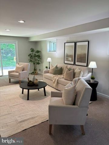 4625 HAWKSBURY RD, Pikesville, MD 21208