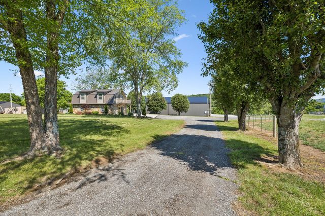 124 Hickman Creek Rd, S, Hickman, TN 38567