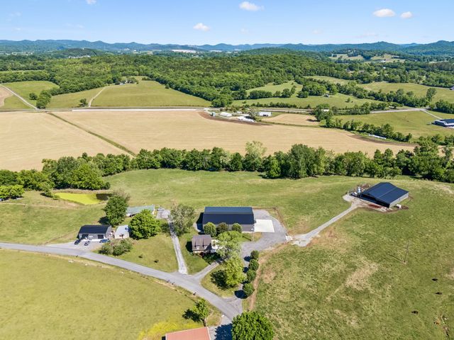 124 Hickman Creek Rd, S, Hickman, TN 38567