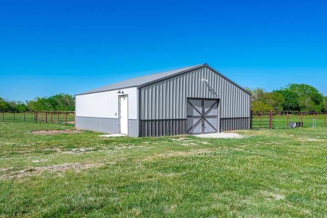 656 E 110th Ave N, Peck, KS 67120