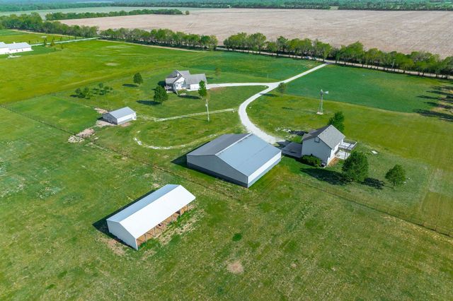 656 E 110th Ave N, Peck, KS 67120