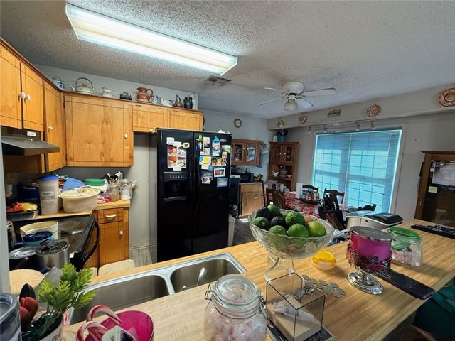 10200 Shane Dr, Corpus Christi, TX 78410