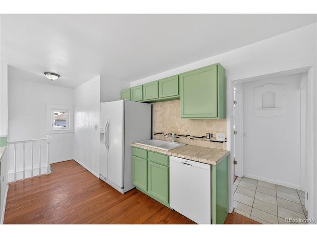 3915 S Grant St, Englewood, CO 80113