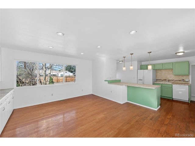 3915 S Grant St, Englewood, CO 80113