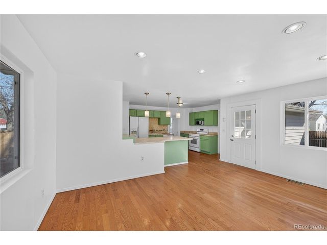 3915 S Grant St, Englewood, CO 80113