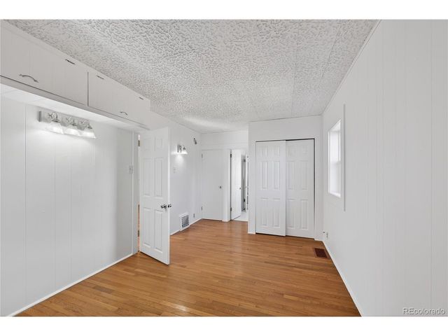 3915 S Grant St, Englewood, CO 80113