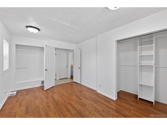 3915 S Grant St, Englewood, CO 80113