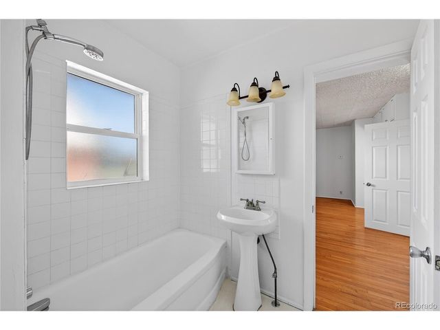 3915 S Grant St, Englewood, CO 80113