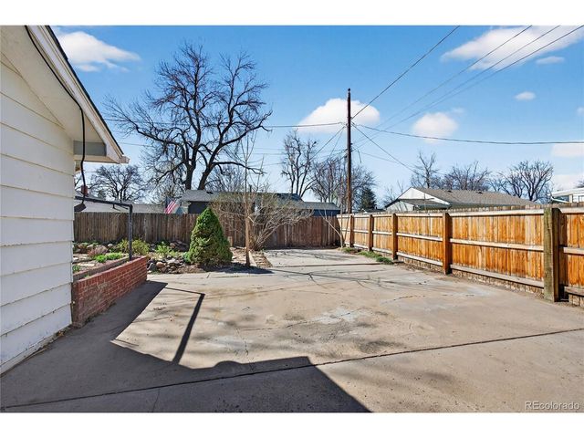 3915 S Grant St, Englewood, CO 80113