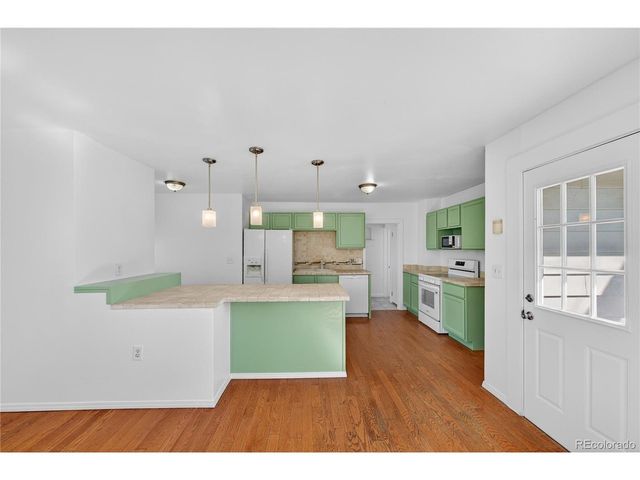 3915 S Grant St, Englewood, CO 80113