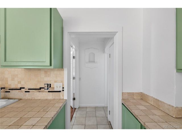 3915 S Grant St, Englewood, CO 80113