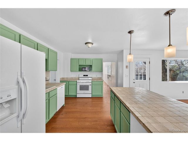 3915 S Grant St, Englewood, CO 80113