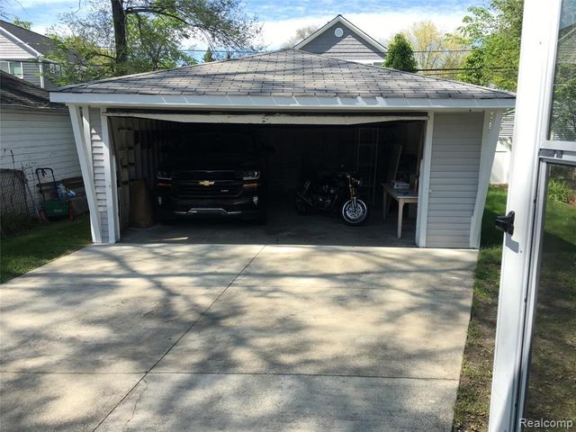 1377 Chapin Avenue, Birmingham, MI 48009