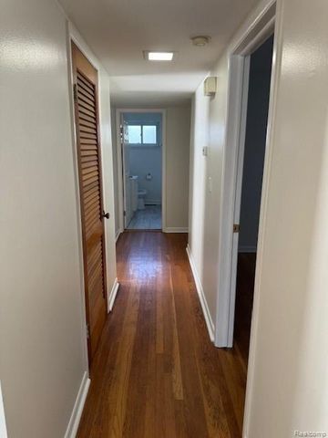 1377 Chapin Avenue, Birmingham, MI 48009