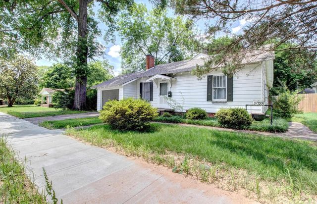 2028 Johnston Avenue, Conway, AR 72034