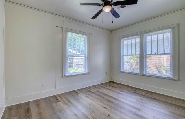 2028 Johnston Avenue, Conway, AR 72034