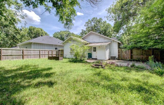 2028 Johnston Avenue, Conway, AR 72034