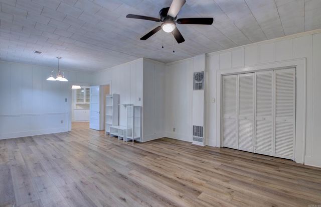 2028 Johnston Avenue, Conway, AR 72034