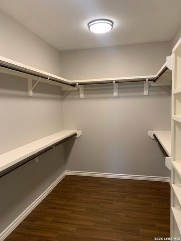 128 Woodbridge, La Vernia, TX 78121