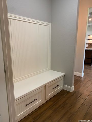 128 Woodbridge, La Vernia, TX 78121