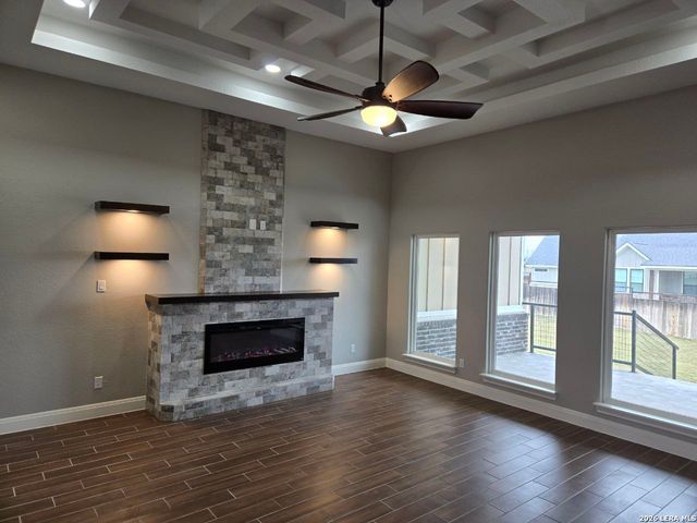 128 Woodbridge, La Vernia, TX 78121