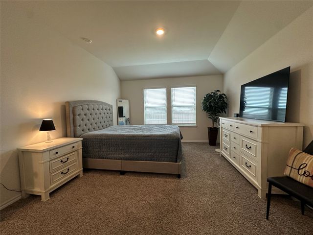 1329 Skyline Drive, Denton, TX 76207