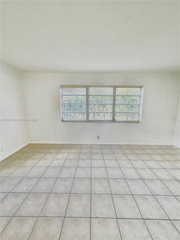 1147 NW 9th Ave 6, Fort Lauderdale, FL 33311