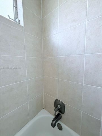 1147 NW 9th Ave 6, Fort Lauderdale, FL 33311