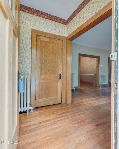 116 Boyd Street, Johnson City, TN 37604