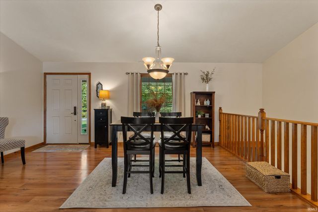 51921 Primrose Road, South Bend, IN 46628