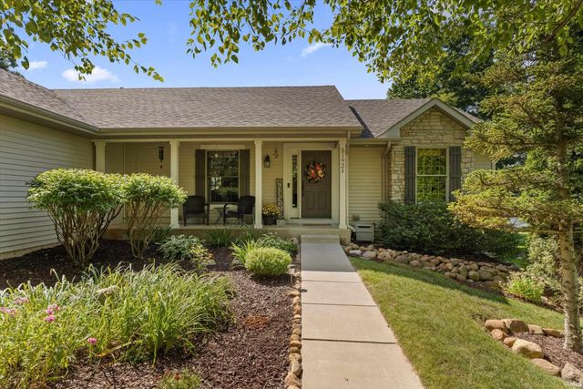 51921 Primrose Road, South Bend, IN 46628