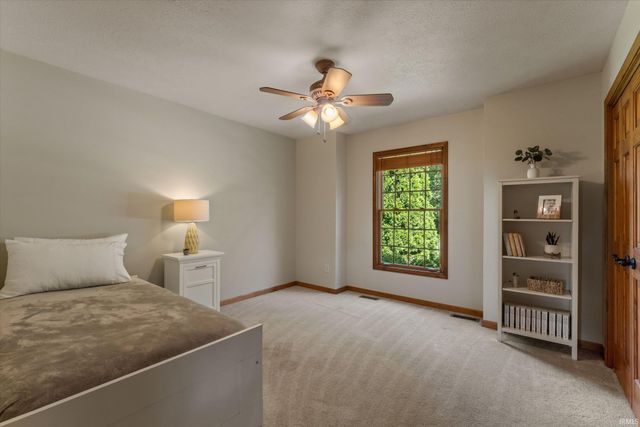 51921 Primrose Road, South Bend, IN 46628