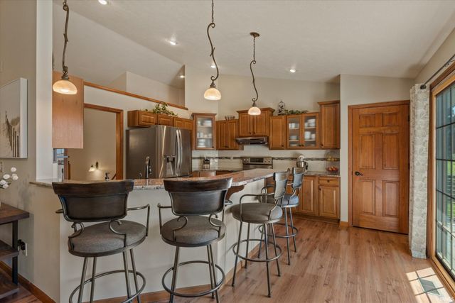 51921 Primrose Road, South Bend, IN 46628