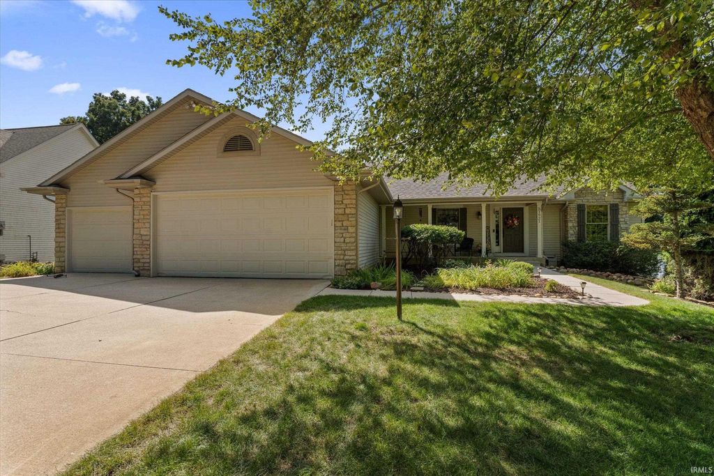 51921 Primrose Road, South Bend, IN 46628