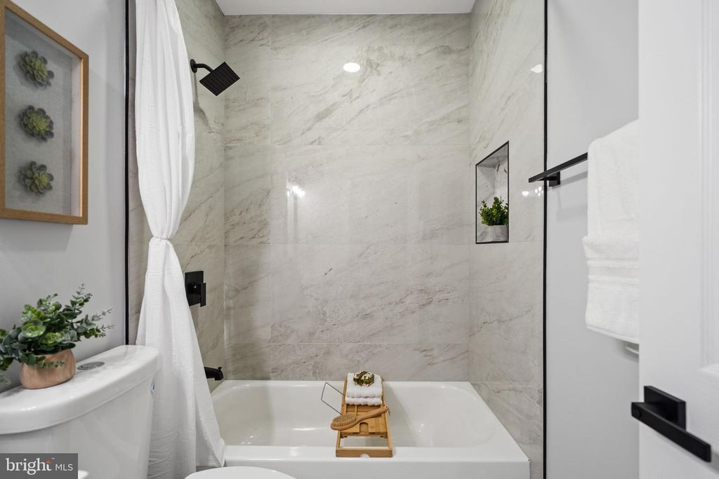 Image 47 of property listing at 3015 WYLIE AVE, Baltimore, MD 21215