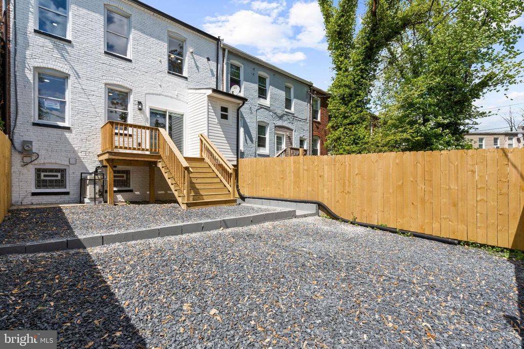 Image 66 of property listing at 3015 WYLIE AVE, Baltimore, MD 21215