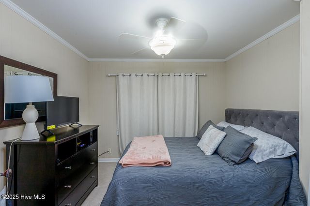 1407 Arendell Street, Morehead City, NC 28557