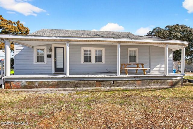 1407 Arendell Street, Morehead City, NC 28557