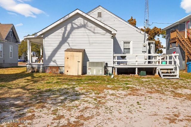 1407 Arendell Street, Morehead City, NC 28557