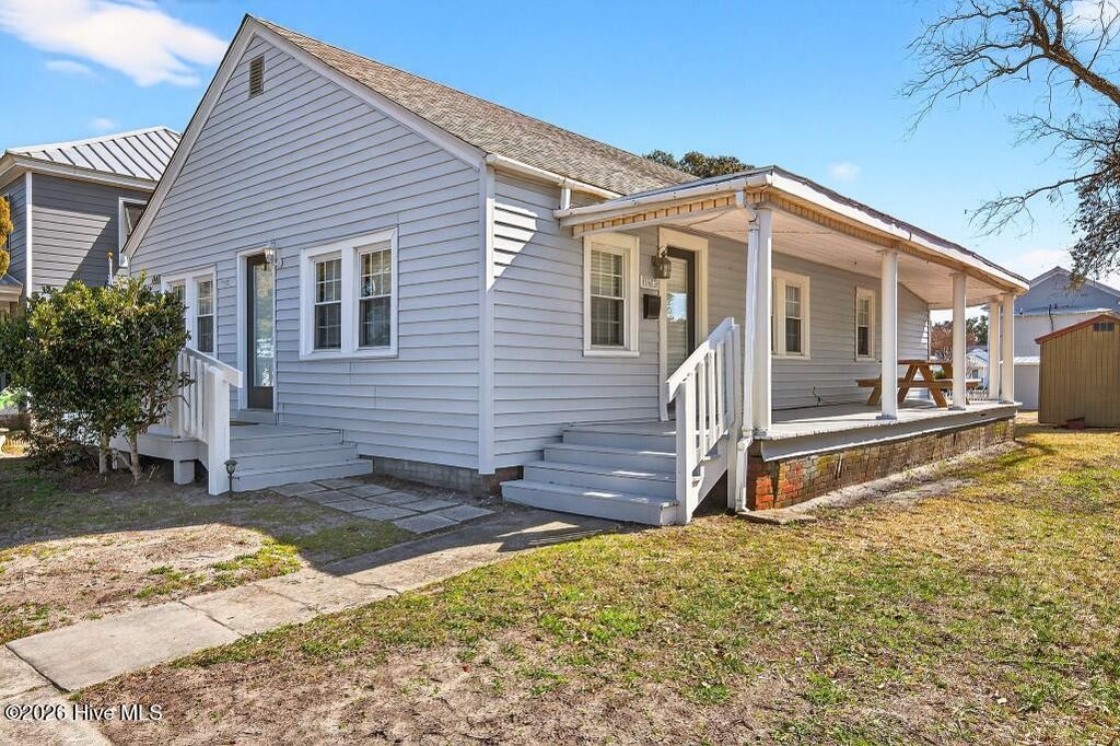 1407 Arendell Street, Morehead City, NC 28557