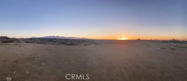 7860 Brooke, Oak Hills, CA 92344