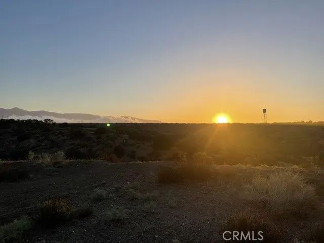 7860 Brooke, Oak Hills, CA 92344