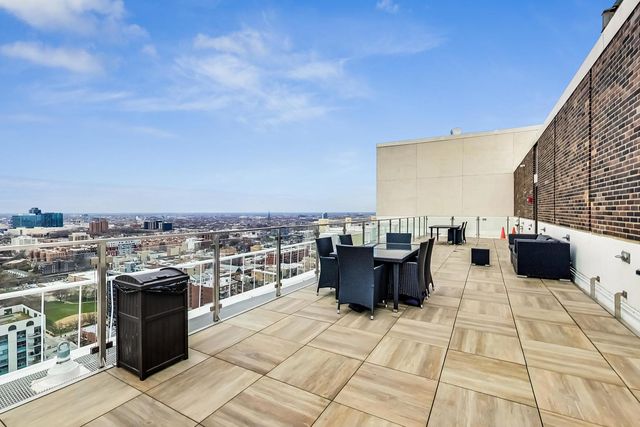 1255 N SANDBURG Terrace 1505, Chicago, IL 60610