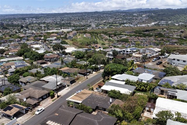 1347 Wanaka Street, Honolulu, HI 96818