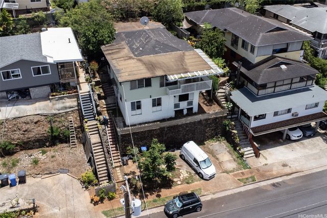 1347 Wanaka Street, Honolulu, HI 96818