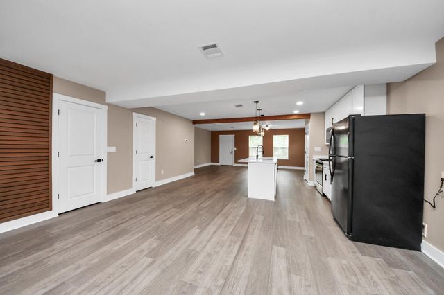 2430 Dolly Wright Street B, Houston, TX 77088