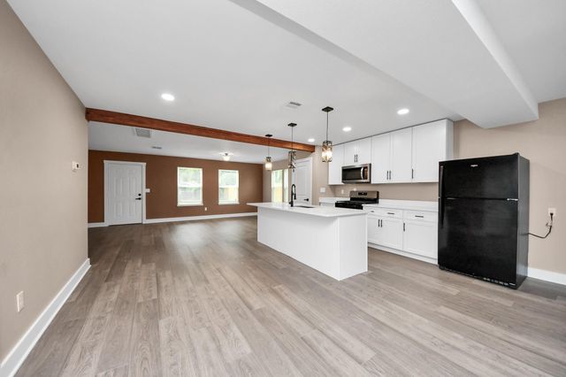 2430 Dolly Wright Street B, Houston, TX 77088
