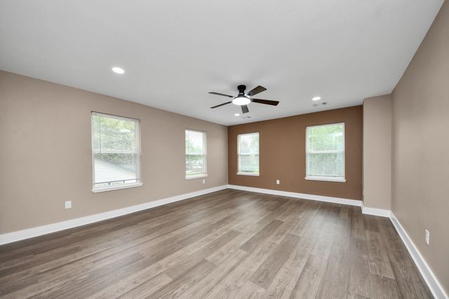 2430 Dolly Wright Street B, Houston, TX 77088